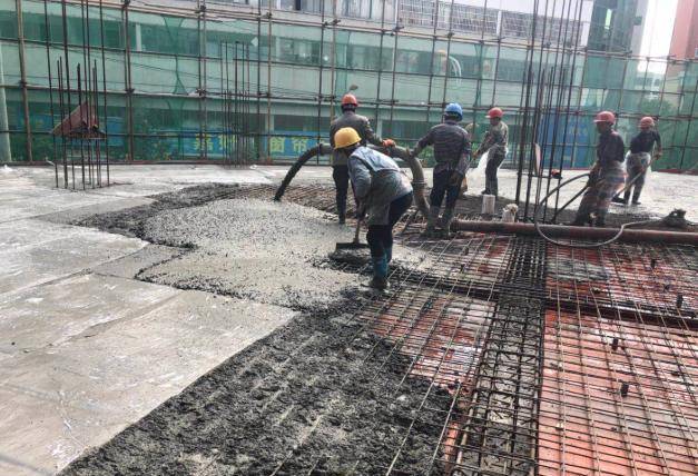 中国工程现场施工人数达到6万人规模之大让外媒咋舌不已(图3)
